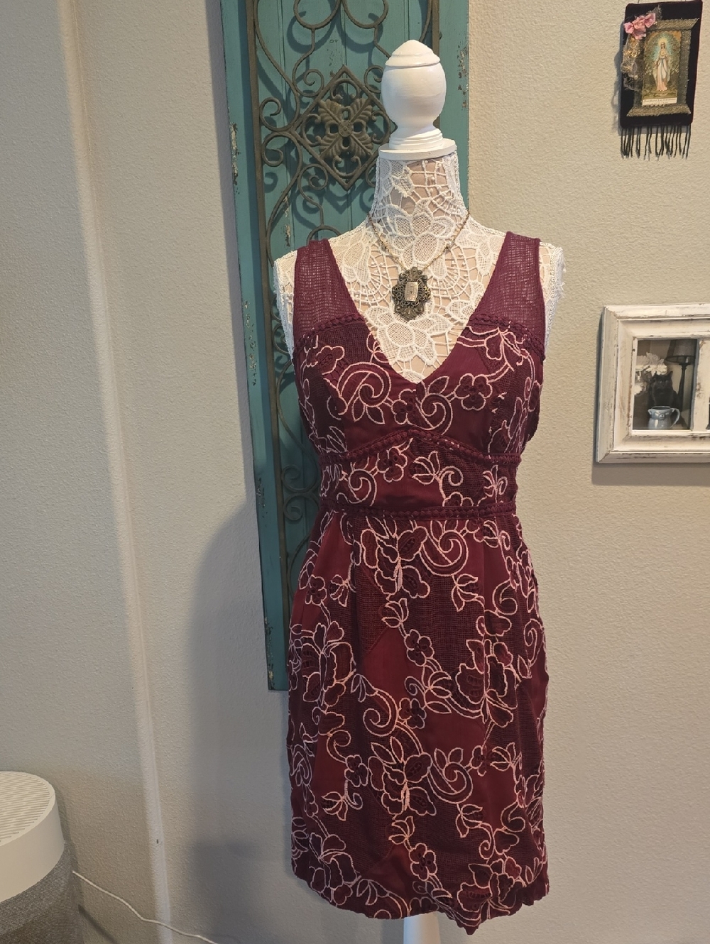 Anthropologie Moulinette soeurs Burgundy Floral Lace Ariana Midi Dress